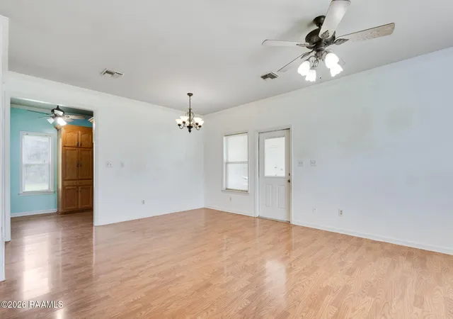 Homes for sale in Carencro, LA | 130 Herlil Cir, Carencro, LA 70520 | MLS# 2600003844