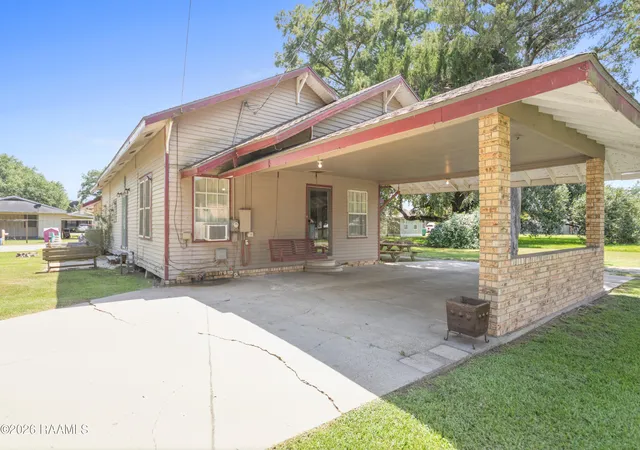 Photo 2 of Single family home for sale at 310 E Branche St, Rayne, LA 70578 | MLS# 2600007125 | Listing updated on 2026-08-22