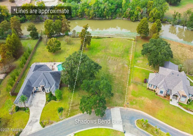 Photo 1 of Land for sale at Tbd Shadows Bnd Blvd #7, New Iberia, LA 70563 | MLS# 2500005562 | Listing updated on 2026-08-18