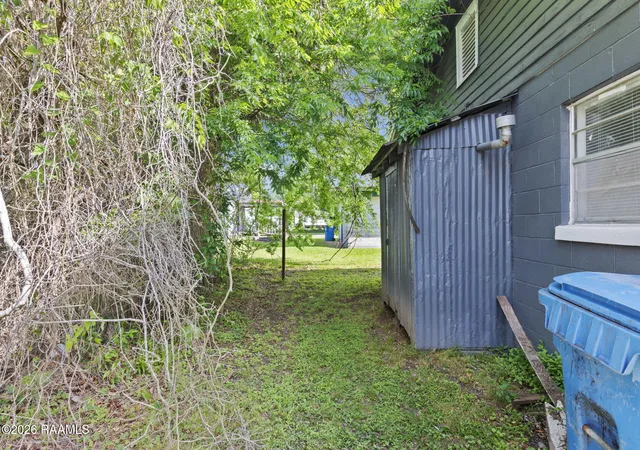 Listing Photo 2 - Condo for sale in building located at 495/497 Oneal Chube St, Franklin, LA 70538 - Unit #