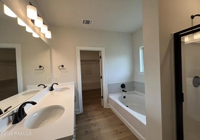 5th image of 124 Oak Haven Dr, Lafayette, LA 70507 | MLS# 2600005676
