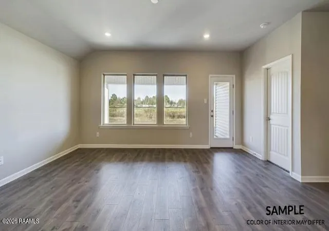 3rd image of 1512 Ashland Rdg, New Iberia, LA 70560 | MLS# 2600005116