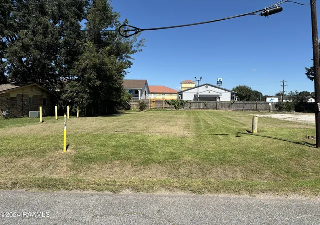 Photo 1 of Land for sale at 219 Chalmette Dr #28, Lafayette, LA 70501 | MLS# 2500004206 | Listing updated on 2025-10-07