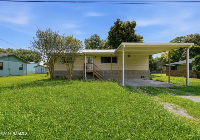 1st image of 705 Lillian St, New Iberia, LA 70560 | MLS# 2600007853