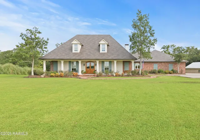 Photo 1 of Single family home for sale at 4524 Irish Bnd Rd, Franklin, LA 70538 | MLS# 2600007205 | Listing updated on 2026-08-12