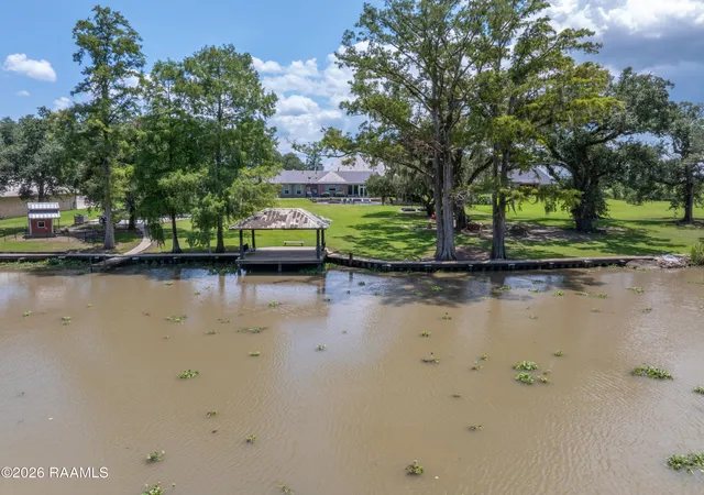 Photo 3 of Single family home for sale at 4524 Irish Bnd Rd, Franklin, LA 70538 | MLS# 2600007205 | Listing updated on 2026-08-12