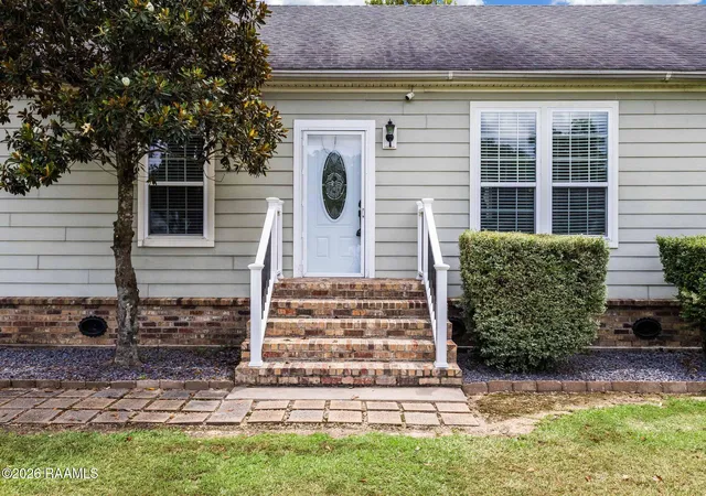2nd image of 1033 Deanna Ln, Broussard, LA 70518 | MLS# 2600006074