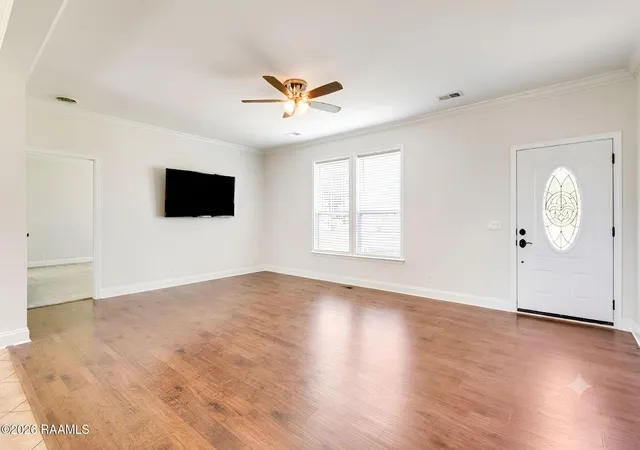 image of 1033 Deanna Ln, Broussard, LA 70518 | MLS# 2600006074