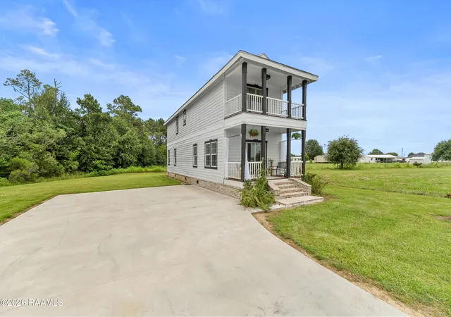 Photo 2 of Single family home for sale at 264 Oak Manor Rd, Rayne, LA 70578 | MLS# 2600005912 | Listing updated on 2026-08-12
