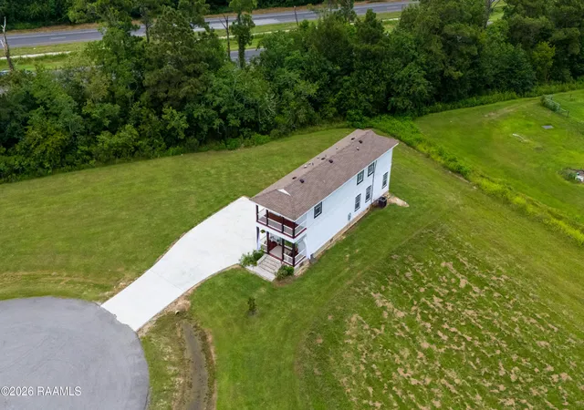 Photo 2 of Single family home for sale at 264 Oak Manor Rd, Rayne, LA 70578 | MLS# 2600005912 | Listing updated on 2026-08-12