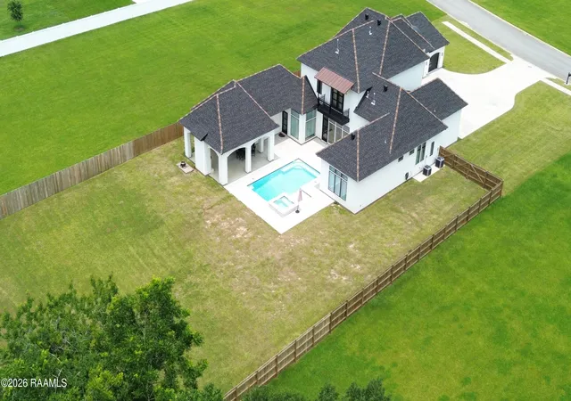 4th image of 119 Belle Vie Estates Ct, Lafayette, LA 70507 | MLS# 2600006008