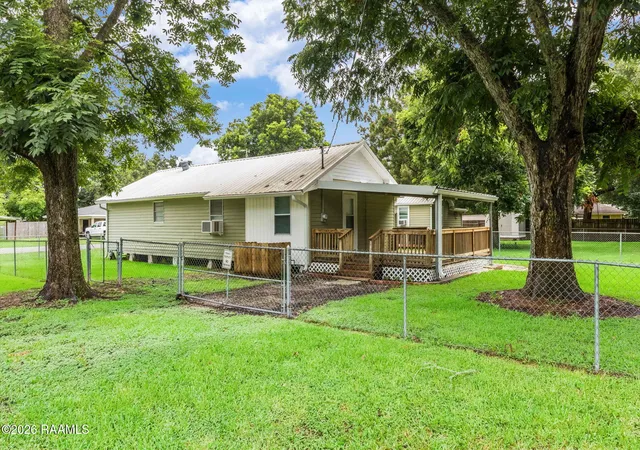 Photo 2 of Single family home for sale at 1424 N Ave K, Crowley, LA 70526 | MLS# 2600006607 | Listing updated on 2026-07-27