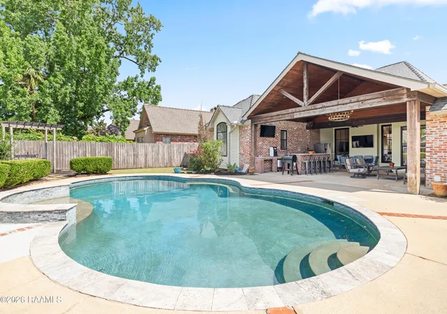 Photo 4 of Single family home for sale at 203 Flagstone Ct, Lafayette, LA 70503 | MLS# 2600004821 | Listing updated on 2026-10-09