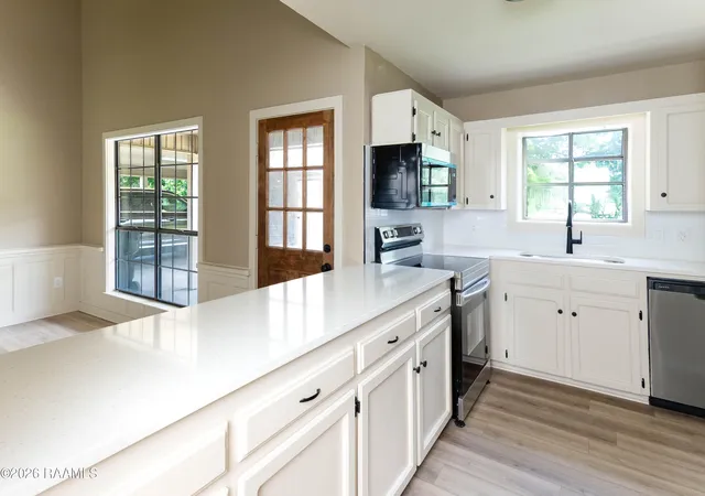Photo 4 of Single family home for sale at 115 Briar Green Dr, Youngsville, LA 70592 | MLS# 2600005910 | Listing updated on 2026-09-25