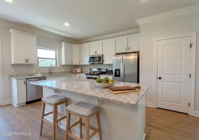 Photo 4 of Single family home for sale at 101 Oak Hvn Dr, Lafayette, LA 70507 | MLS# 2600000065 | Listing updated on 2026-09-01
