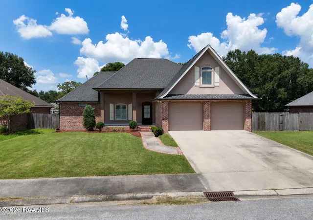 2nd image of 614 Southlake Cir, Youngsville, LA 70592 | MLS# 2600006658