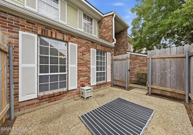 3rd image of 200 Lodge Dr, Lafayette, LA 70506