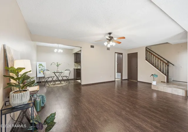 4th image of 200 Lodge Dr, Lafayette, LA 70506