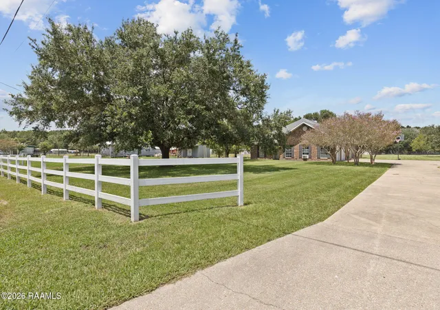 Photo 3 of Single family home for sale at 1493 Lovell St, Crowley, LA 70526 | MLS# 2600007557 | Listing updated on 2026-09-11