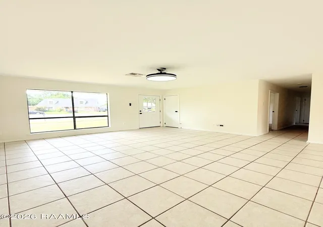 2nd image of 208 Castle Row, Lafayette, LA 70506 | MLS# 2600006100
