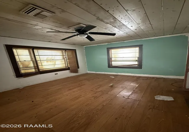 Photo 4 of Single family home for sale at 529 Park Ave, New Iberia, LA 70560 | MLS# 2600006398 | Listing updated on 2026-09-18