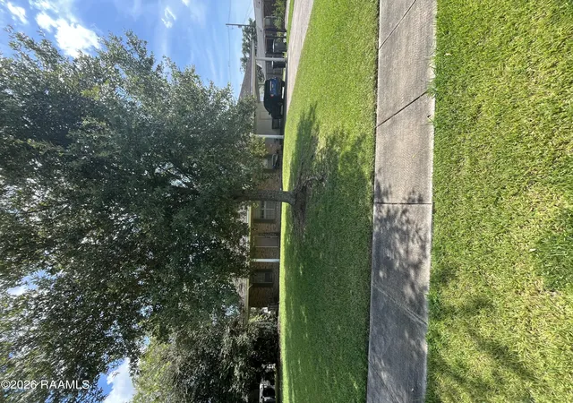 Photo 1 of Sale Pending at 11524 Millburn Dr, Baton Rouge, LA 70815 | MLS# 2600008059 | Listing updated on 2026-09-04