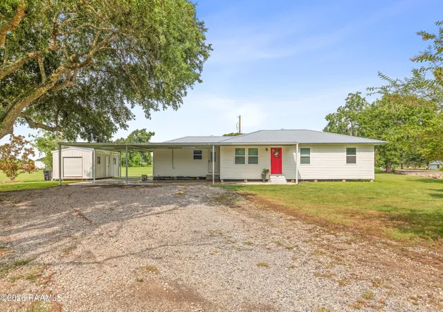 Photo 1 of Sale Pending at 919 Cajun Dr, New Iberia, LA 70563 | MLS# 2600004854 | Listing updated on 2026-09-21