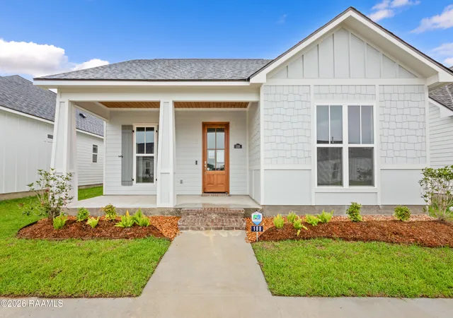 3rd image of 108 Harbourside Dr, Youngsville, LA 70592 | MLS# 2600000573