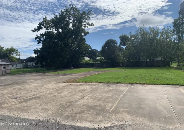 1st image of 213/2 N Charles Campbell Ave, Abbeville, LA 70510 | MLS# 22008793
