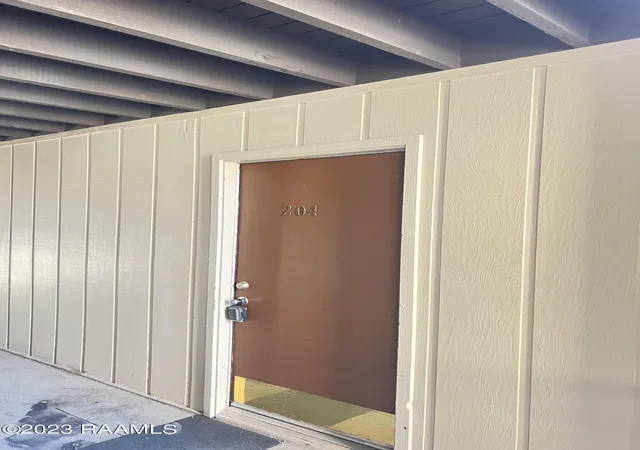 3rd image of 1301 Saint John St #204, Lafayette, LA 70506 | MLS# 2600007291
