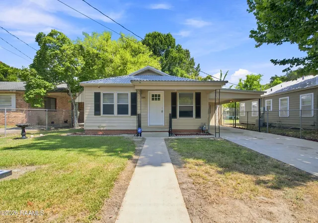 1st image of 124 W White St, Opelousas, LA 70570 | MLS# 2600007707