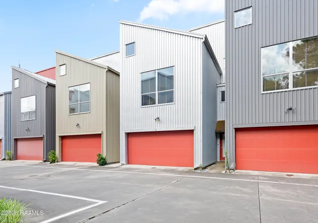 2nd image of 1201 S College Rd #9, Lafayette, LA 70503 | MLS# 2600005884