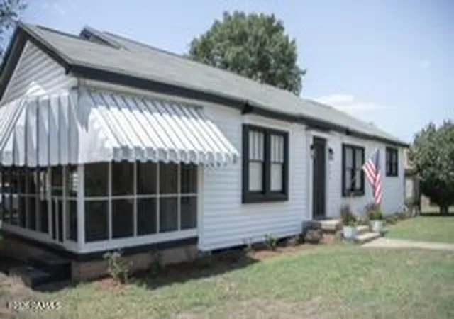 1st image of 401 N Church St, Carencro, LA 70520 | MLS# 2600007064