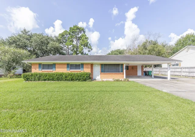 Photo 2 of Single family home for sale at 149 Mimosa Pl, Lafayette, LA 70506 | MLS# 2600007254 | Listing updated on 2026-08-27