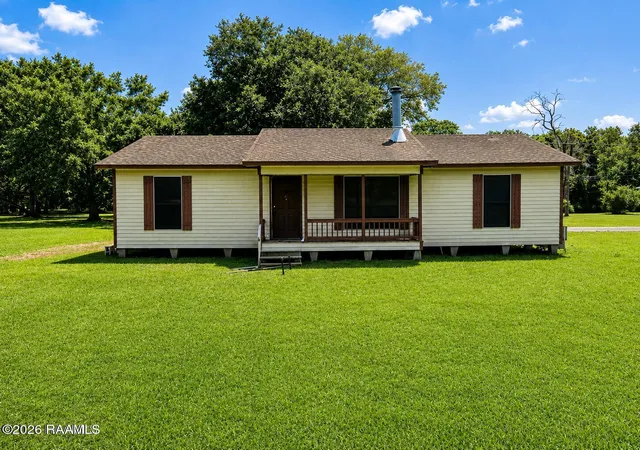 16th image of 109 Oakview Dr, Abbeville, LA 70510 | MLS# 2600007852