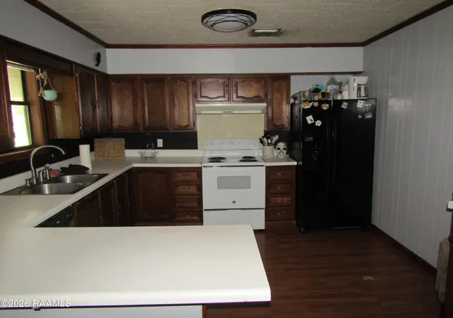 4th image of 109 Oakview Dr, Abbeville, LA 70510 | MLS# 2600007852