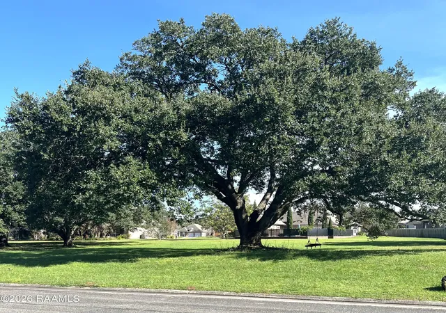 Photo 1 of Land for sale at 22 Shadows Bnd Blvd, New Iberia, LA 70563 | MLS# 2600007383 | Listing updated on 2026-08-11