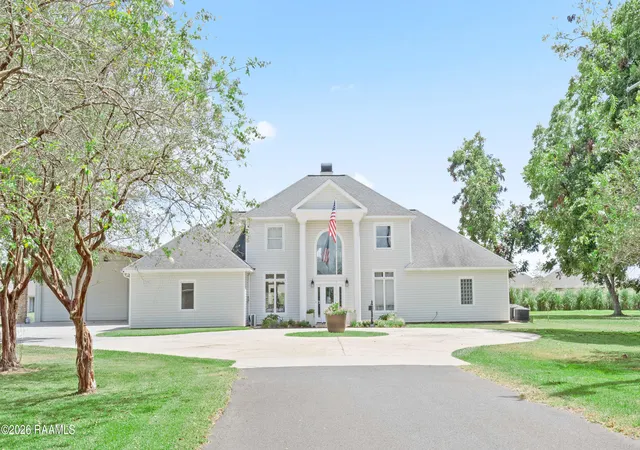 Photo 2 of Sale Pending at 106 S Hillary Ave, Lafayette, LA 70506 | MLS# 2600007978 | Listing updated on 2026-09-06