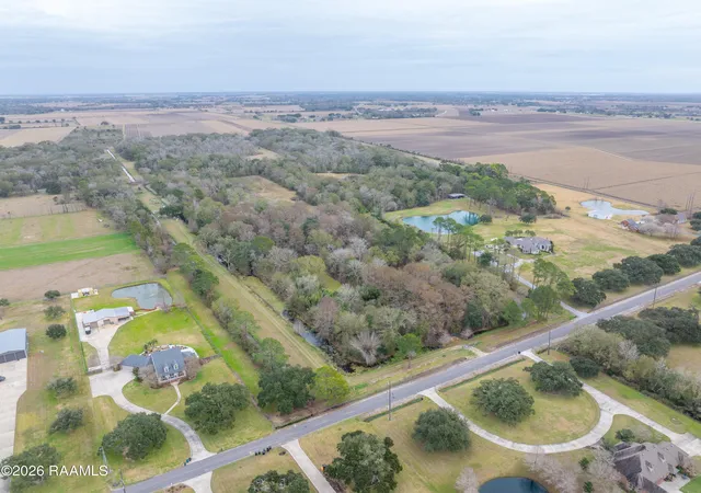 4th image of 5114 Rip Van Winkle Rd, New Iberia, LA 70560 | MLS# 2600000114