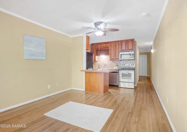 Listing Photo 4 - Condo for sale in building located at 310 Ella St, Lafayette, LA 70506 - Unit #208