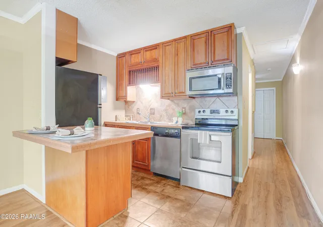 Listing Photo 5 - Condo for sale in building located at 310 Ella St, Lafayette, LA 70506 - Unit #208