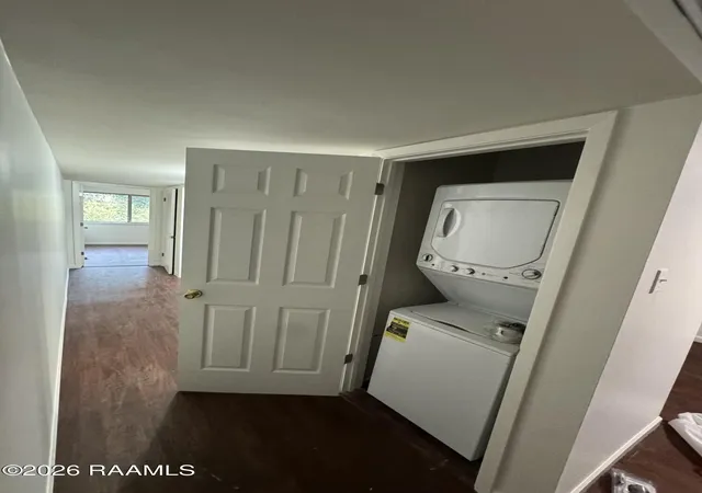 2nd image of 300 Lozes Ave, Lafayette, LA 70508