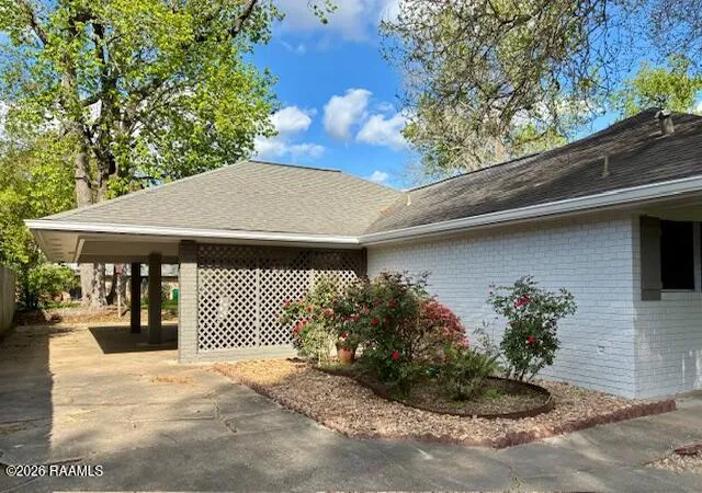 3rd image of 212 Saxon Dr, Lafayette, LA 70508 | MLS# 2600002286