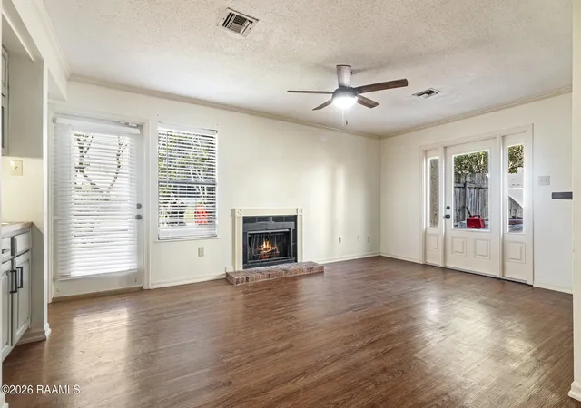 2nd image of 117 Horseshoe Dr #9, Lafayette, LA 70503 | MLS# 2600007065