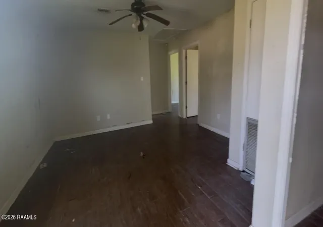 Photo 2 of Sale Pending at 200 Cantal Dr, Lafayette, LA 70507 | MLS# 2600007998 | Listing updated on 2026-09-21