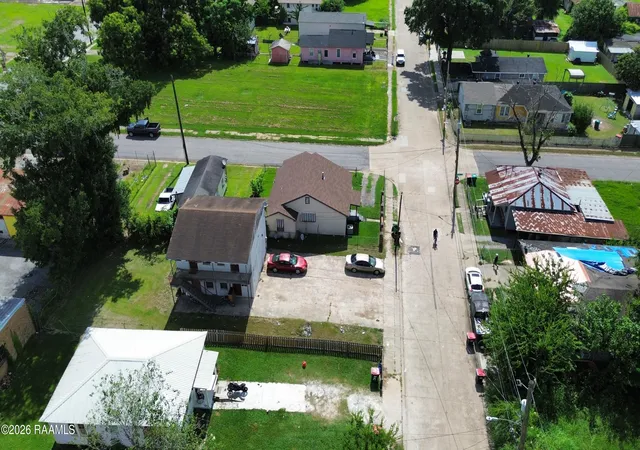 4th image of 204 W End Ave #A-B, Lafayette, LA 70501 | MLS# 2600006022