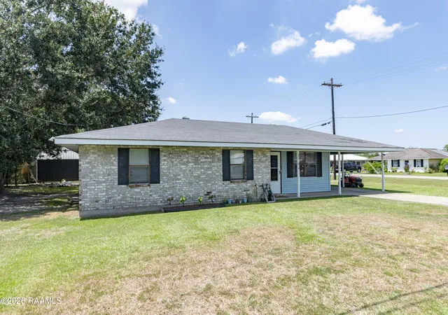 Photo 1 of Single family home for sale at 1704 N 3rd Street, Gueydan, LA 70542 | MLS# 2600007699 | Listing updated on 2026-09-10