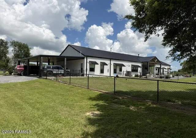 Photo 4 of Single family home for sale at 8330 La 343, Maurice, LA 70555 | MLS# 2600005527 | Listing updated on 2026-07-21