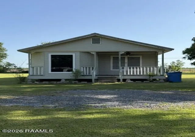 Homes for sale in Jeanerette, LA | 287 Inez Dr, Jeanerette, LA 70544 | MLS# 2600005944