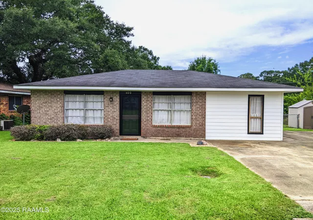 Photo 1 of Single family home for sale at 400 Aimee Dr, Carencro, LA 70520 | MLS# 2600008062 | Listing updated on 2026-08-28